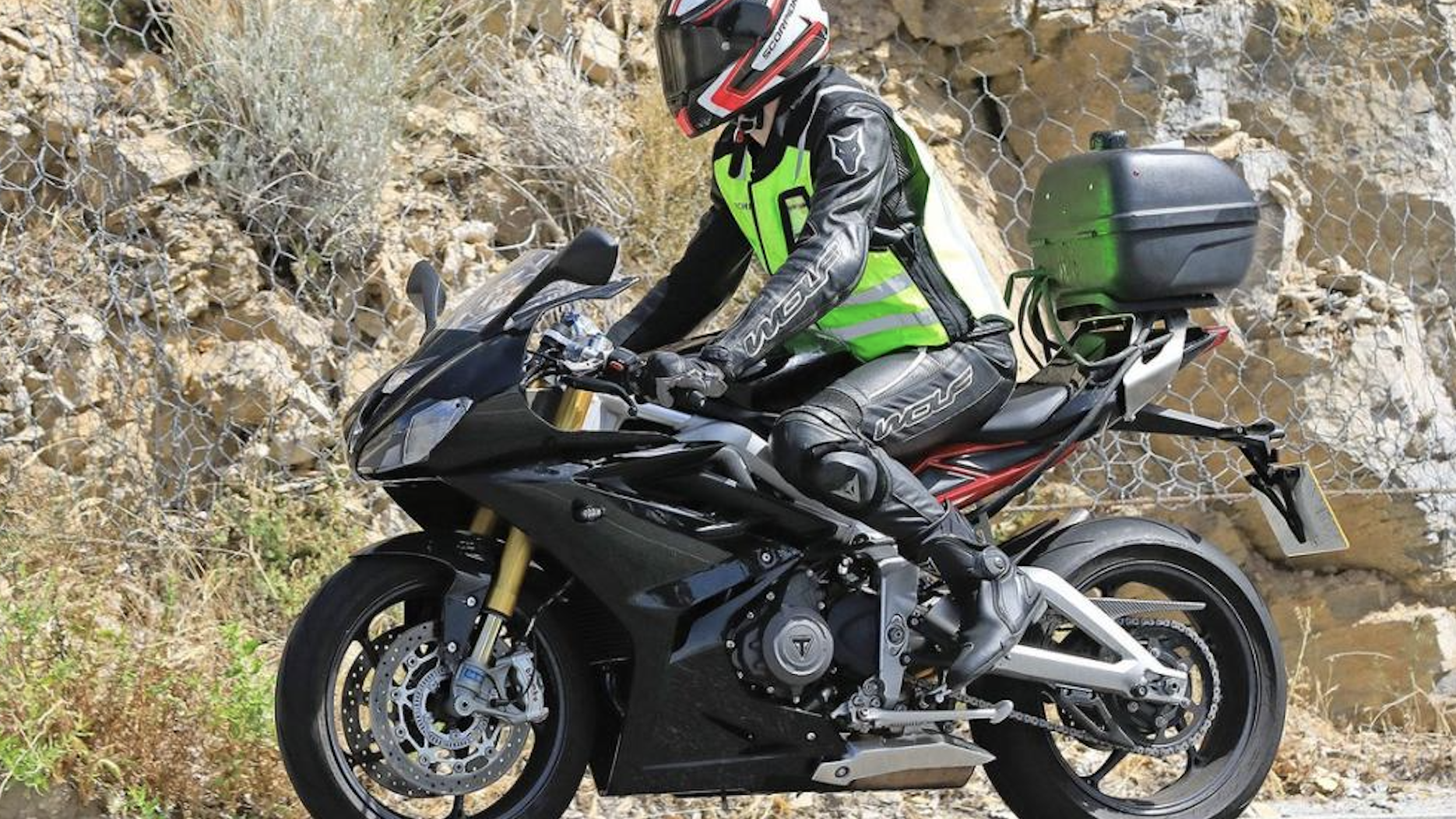 Triumph Daytona 765 Moto2 spy shots
